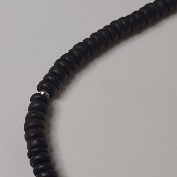 Vintage Black And White Beaded Necklace With Wood Star Pendant 17 Inches Long - Picture 10 of 13